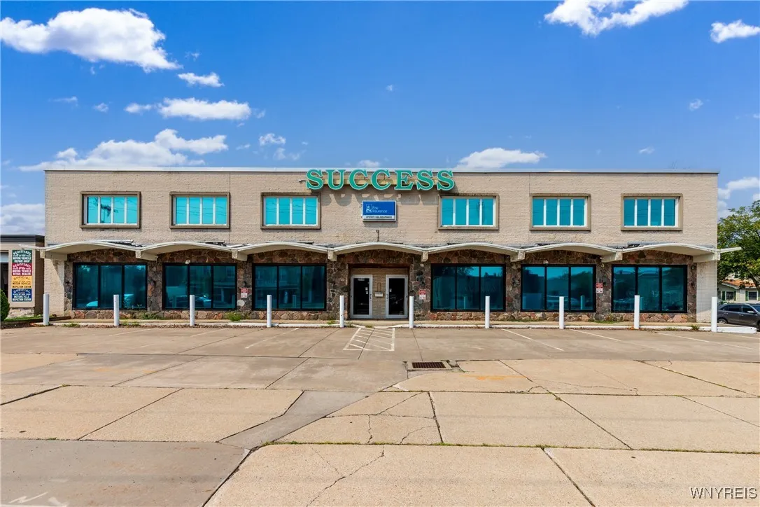 2718 Elmwood Avenue, Tonawanda, New York 14217, Tonawanda, New York 14217, ,Commercial Sale,For Sale,2718 Elmwood Avenue, Tonawanda, New York 14217,B1629170