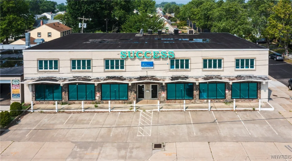 2718 Elmwood Avenue, Tonawanda, New York 14217, Tonawanda, New York 14217, ,Commercial Sale,For Sale,2718 Elmwood Avenue, Tonawanda, New York 14217,B1629170