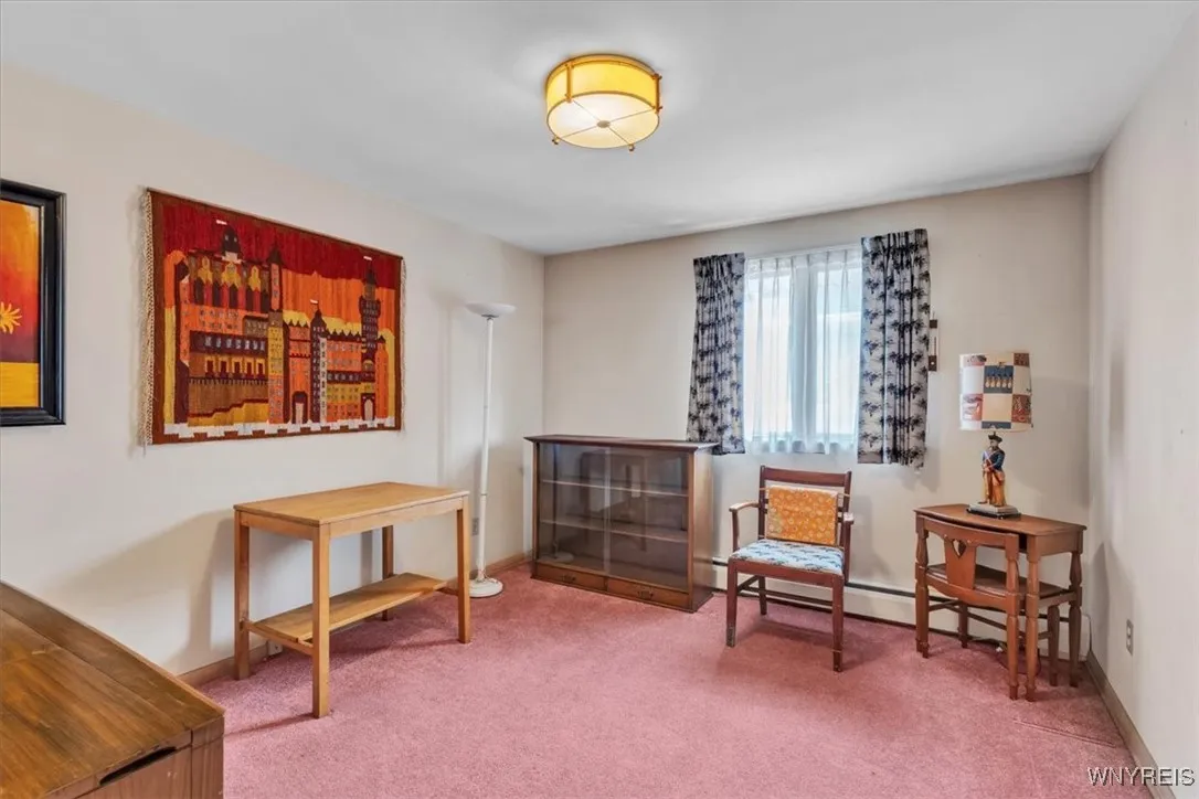 3 rd of the 4 bedrooms is set up as a reading room