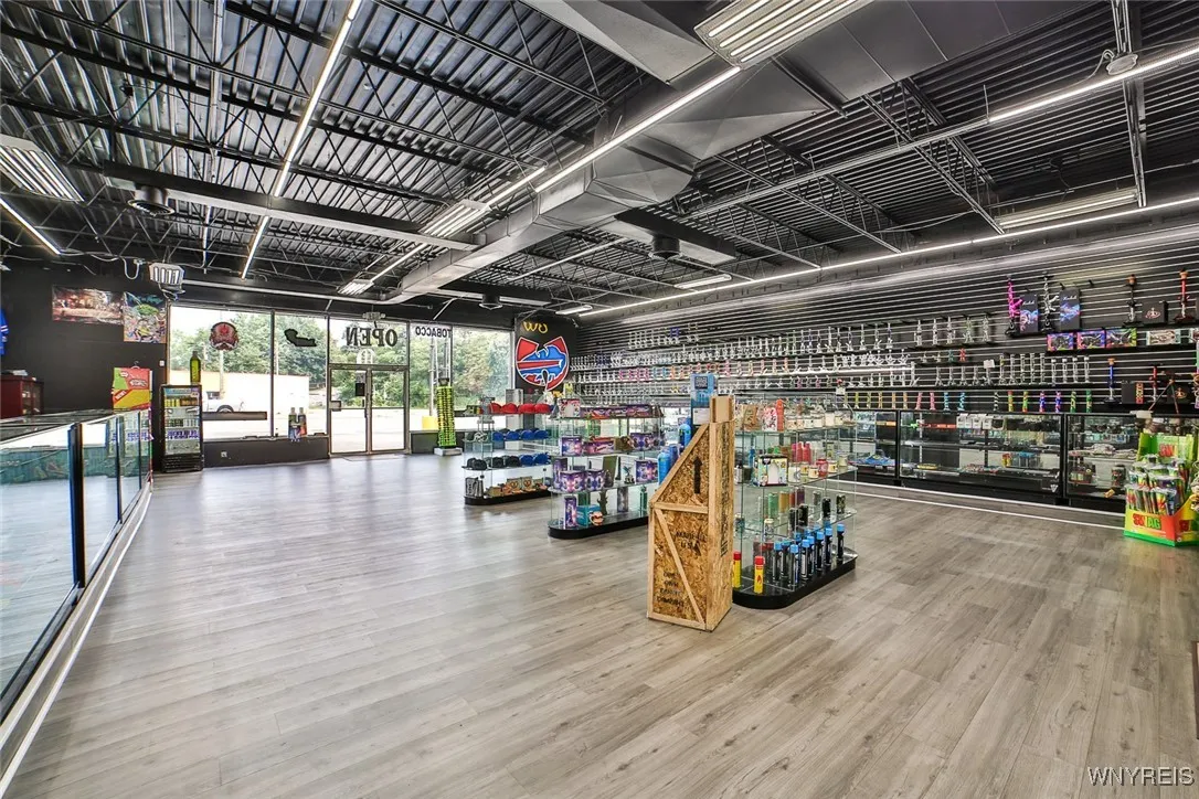 3001 Ridge Road, West Seneca, New York 14224, West Seneca, New York 14224, ,Commercial Sale,For Sale,3001 Ridge Road, West Seneca, New York 14224,B1629172