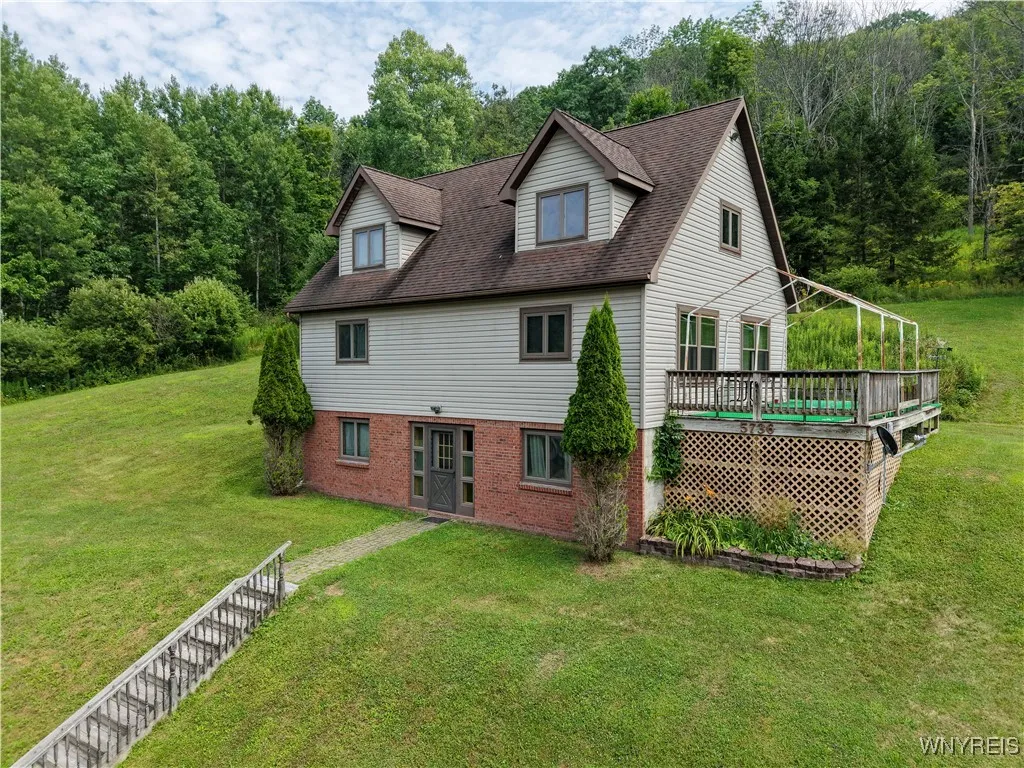 5736 Plum Brook Road, Great Valley, New York 14741, Great Valley, New York 14741, 4 Bedrooms Bedrooms, 10 Rooms Rooms,2 BathroomsBathrooms,Residential,Closed,5736 Plum Brook Road, Great Valley, New York 14741,0,B1629292