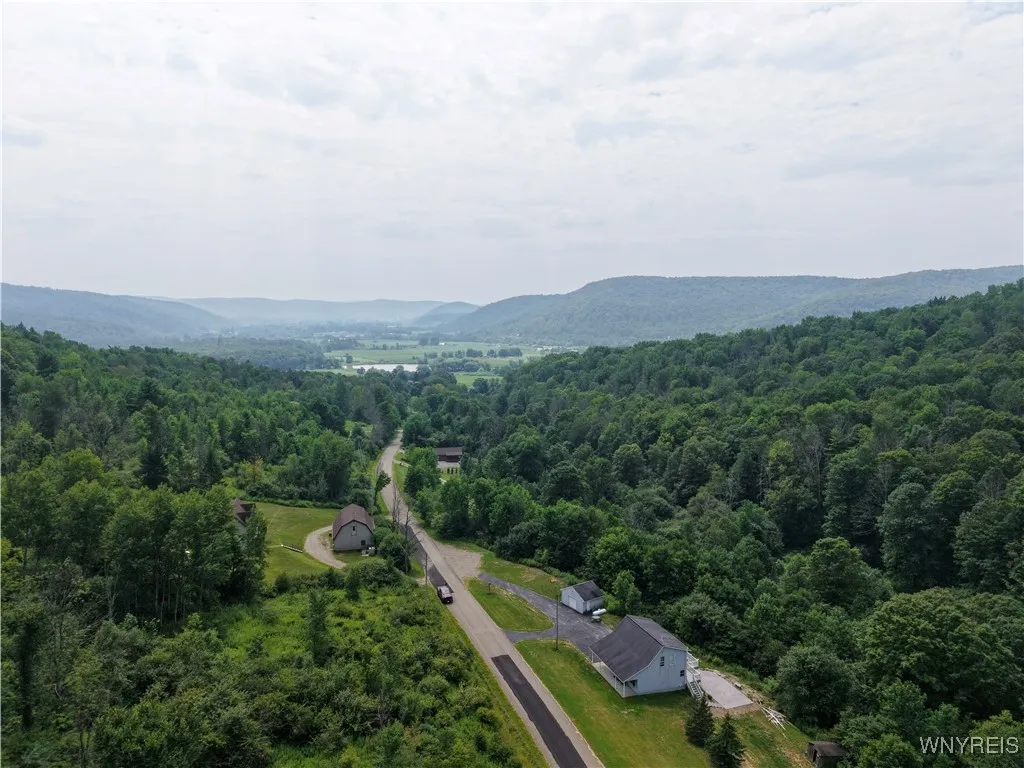 5736 Plum Brook Road, Great Valley, New York 14741, Great Valley, New York 14741, 4 Bedrooms Bedrooms, 10 Rooms Rooms,2 BathroomsBathrooms,Residential,Closed,5736 Plum Brook Road, Great Valley, New York 14741,0,B1629292