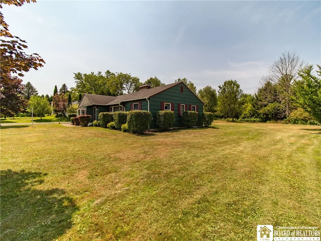 2187 Swanson Road, Ellicott, New York 14701, Ellicott, New York 14701, 3 Bedrooms Bedrooms, 9 Rooms Rooms,1 BathroomBathrooms,Residential,Closed,2187 Swanson Road, Ellicott, New York 14701,0,R1629024