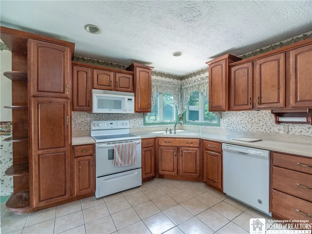 2187 Swanson Road, Ellicott, New York 14701, Ellicott, New York 14701, 3 Bedrooms Bedrooms, 9 Rooms Rooms,1 BathroomBathrooms,Residential,Closed,2187 Swanson Road, Ellicott, New York 14701,0,R1629024