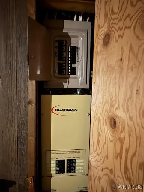 106 Singer Drive, West Seneca, New York 14224, West Seneca, New York 14224, 3 Bedrooms Bedrooms, 7 Rooms Rooms,2 BathroomsBathrooms,Residential,Closed,106 Singer Drive, West Seneca, New York 14224,0,B1628947