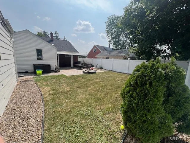 106 Singer Drive, West Seneca, New York 14224, West Seneca, New York 14224, 3 Bedrooms Bedrooms, 7 Rooms Rooms,2 BathroomsBathrooms,Residential,Closed,106 Singer Drive, West Seneca, New York 14224,0,B1628947