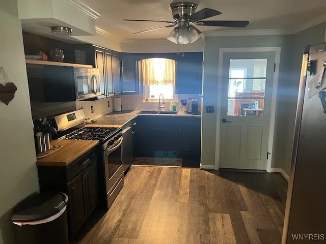 106 Singer Drive, West Seneca, New York 14224, West Seneca, New York 14224, 3 Bedrooms Bedrooms, 7 Rooms Rooms,2 BathroomsBathrooms,Residential,Closed,106 Singer Drive, West Seneca, New York 14224,0,B1628947