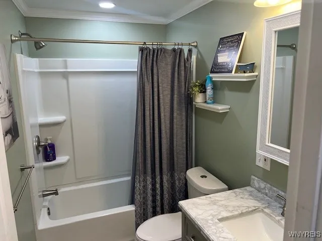 106 Singer Drive, West Seneca, New York 14224, West Seneca, New York 14224, 3 Bedrooms Bedrooms, 7 Rooms Rooms,2 BathroomsBathrooms,Residential,Closed,106 Singer Drive, West Seneca, New York 14224,0,B1628947