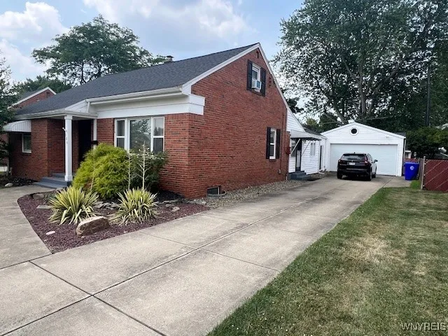 106 Singer Drive, West Seneca, New York 14224, West Seneca, New York 14224, 3 Bedrooms Bedrooms, 7 Rooms Rooms,2 BathroomsBathrooms,Residential,Closed,106 Singer Drive, West Seneca, New York 14224,0,B1628947