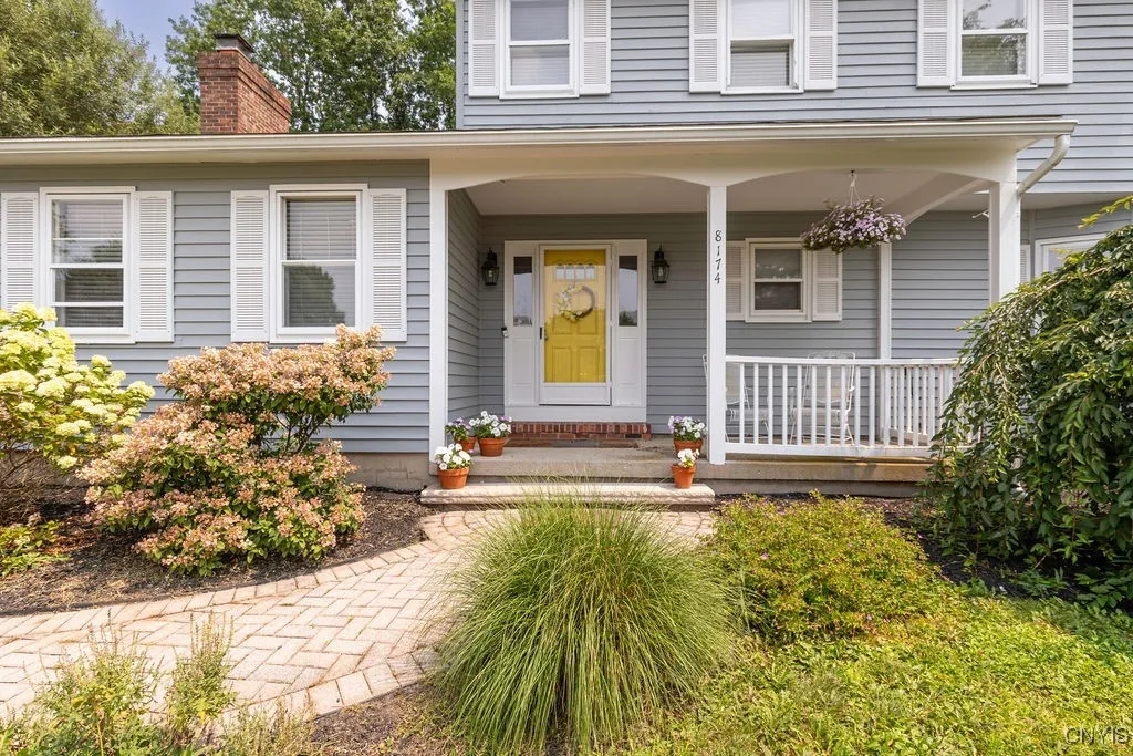 8174 Old Sunridge Drive, Manlius, New York 13104, Manlius, New York 13104, 4 Bedrooms Bedrooms, 11 Rooms Rooms,2 BathroomsBathrooms,Residential,Closed,8174 Old Sunridge Drive, Manlius, New York 13104,0,S1628921