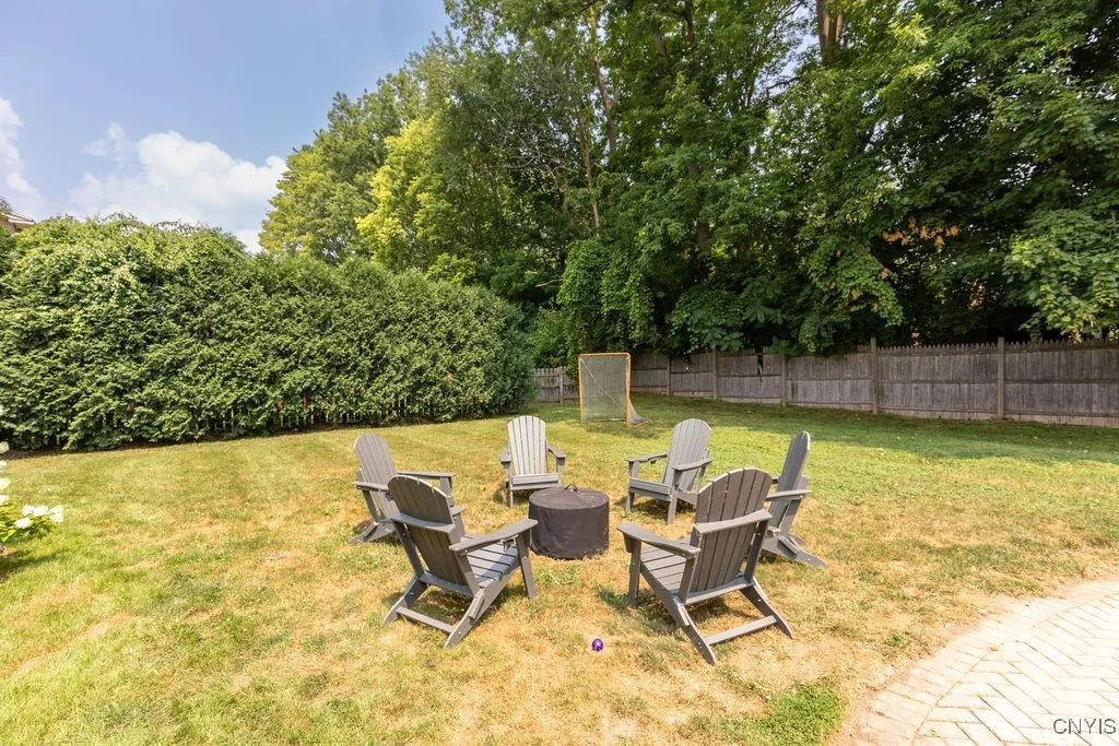 8174 Old Sunridge Drive, Manlius, New York 13104, Manlius, New York 13104, 4 Bedrooms Bedrooms, 11 Rooms Rooms,2 BathroomsBathrooms,Residential,Closed,8174 Old Sunridge Drive, Manlius, New York 13104,0,S1628921