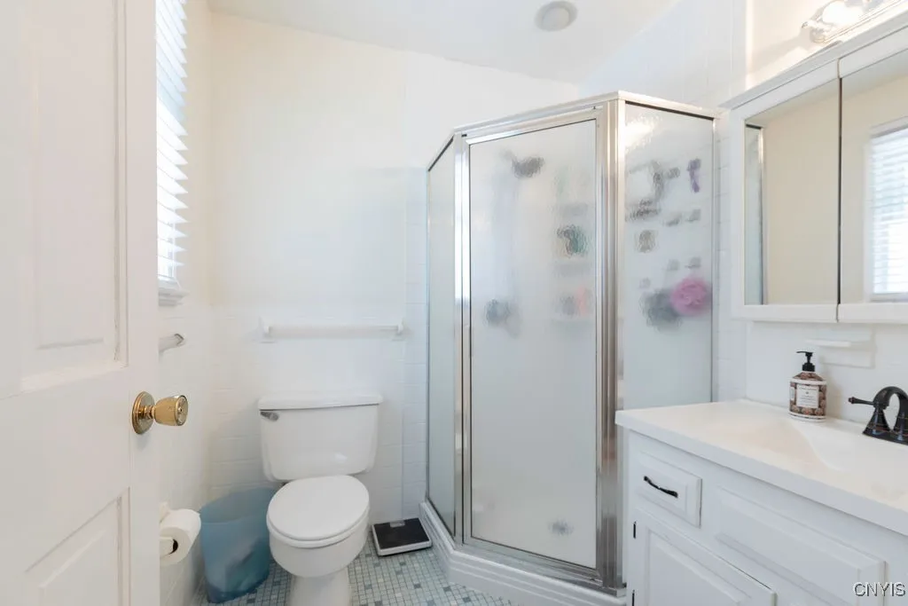 8174 Old Sunridge Drive, Manlius, New York 13104, Manlius, New York 13104, 4 Bedrooms Bedrooms, 11 Rooms Rooms,2 BathroomsBathrooms,Residential,Closed,8174 Old Sunridge Drive, Manlius, New York 13104,0,S1628921