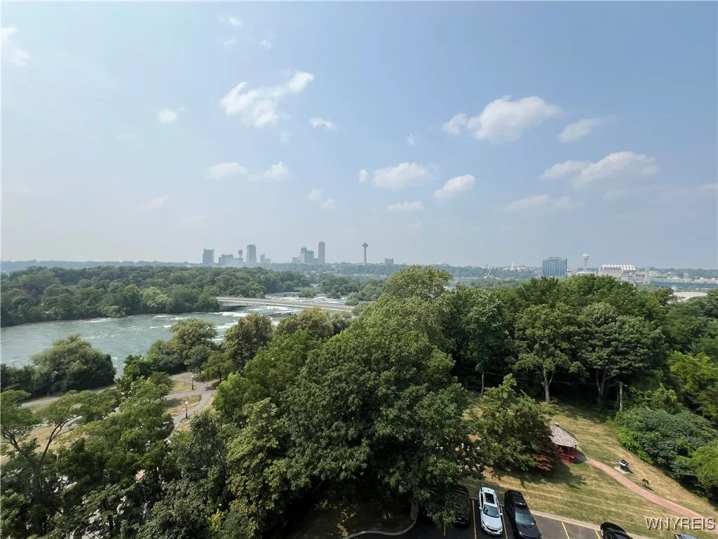 151 Buffalo Avenue 904, Niagara Falls, New York 14, Niagara Falls, New York 14303, 2 Bedrooms Bedrooms, 6 Rooms Rooms,2 BathroomsBathrooms,Residential,For Sale,151 Buffalo Avenue 904, Niagara Falls, New York 14,B1629345