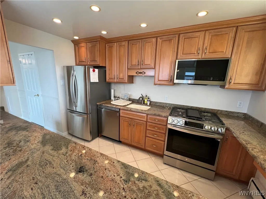151 Buffalo Avenue 904, Niagara Falls, New York 14, Niagara Falls, New York 14303, 2 Bedrooms Bedrooms, 6 Rooms Rooms,2 BathroomsBathrooms,Residential,For Sale,151 Buffalo Avenue 904, Niagara Falls, New York 14,B1629345
