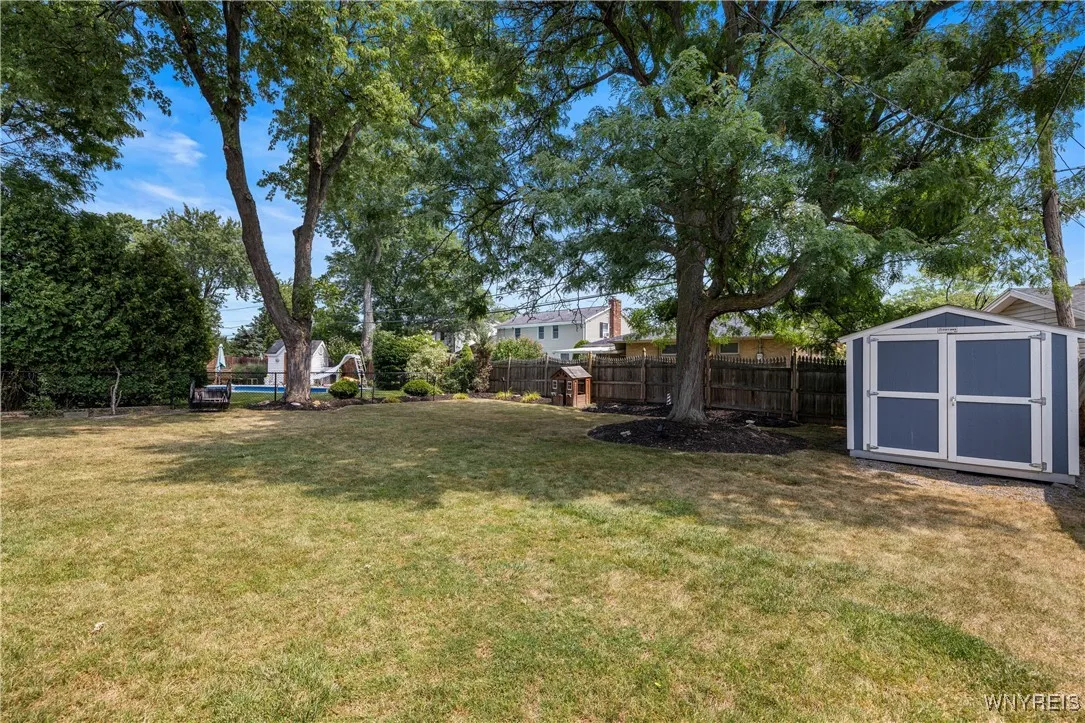 27 Greenfield Drive, Tonawanda, New York 14150, Tonawanda, New York 14150, 3 Bedrooms Bedrooms, 7 Rooms Rooms,1 BathroomBathrooms,Residential,Closed,27 Greenfield Drive, Tonawanda, New York 14150,0,B1629169