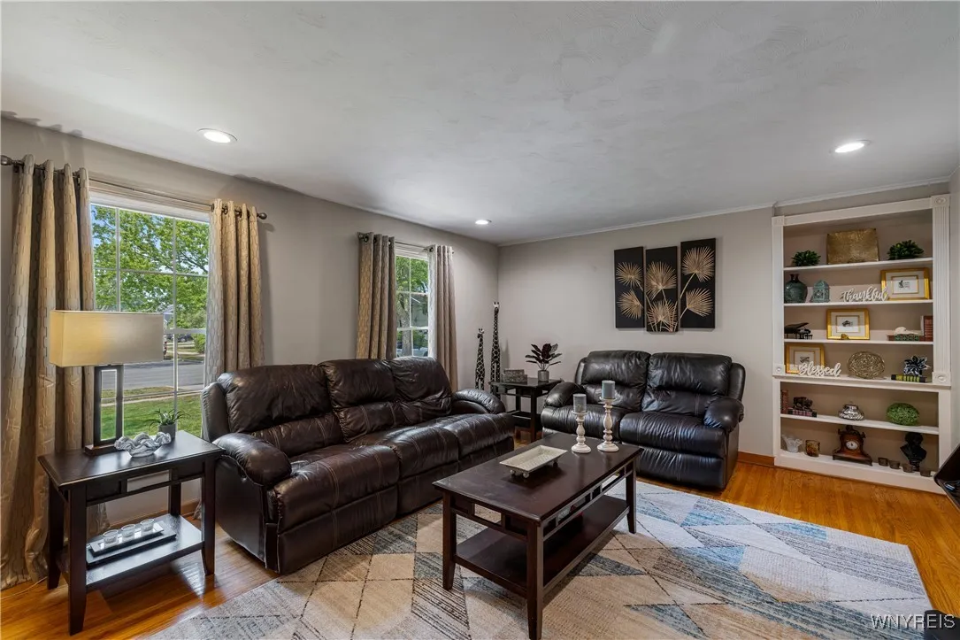 27 Greenfield Drive, Tonawanda, New York 14150, Tonawanda, New York 14150, 3 Bedrooms Bedrooms, 7 Rooms Rooms,1 BathroomBathrooms,Residential,Closed,27 Greenfield Drive, Tonawanda, New York 14150,0,B1629169