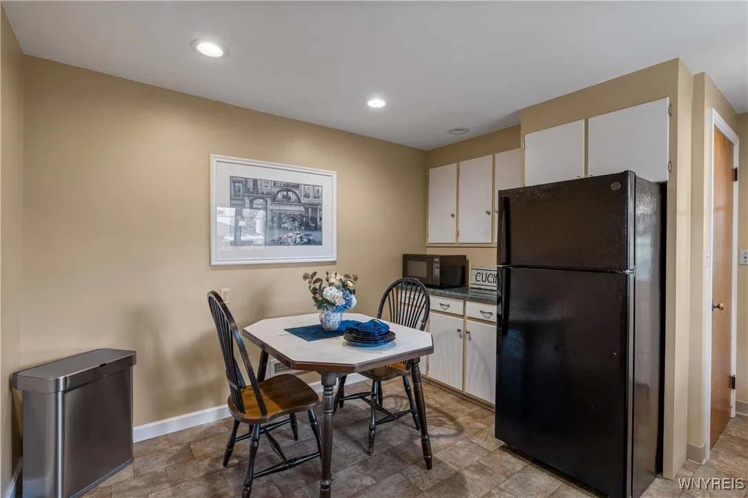 27 Greenfield Drive, Tonawanda, New York 14150, Tonawanda, New York 14150, 3 Bedrooms Bedrooms, 7 Rooms Rooms,1 BathroomBathrooms,Residential,Closed,27 Greenfield Drive, Tonawanda, New York 14150,0,B1629169