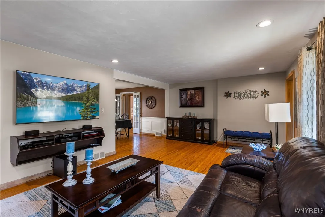 27 Greenfield Drive, Tonawanda, New York 14150, Tonawanda, New York 14150, 3 Bedrooms Bedrooms, 7 Rooms Rooms,1 BathroomBathrooms,Residential,Closed,27 Greenfield Drive, Tonawanda, New York 14150,0,B1629169