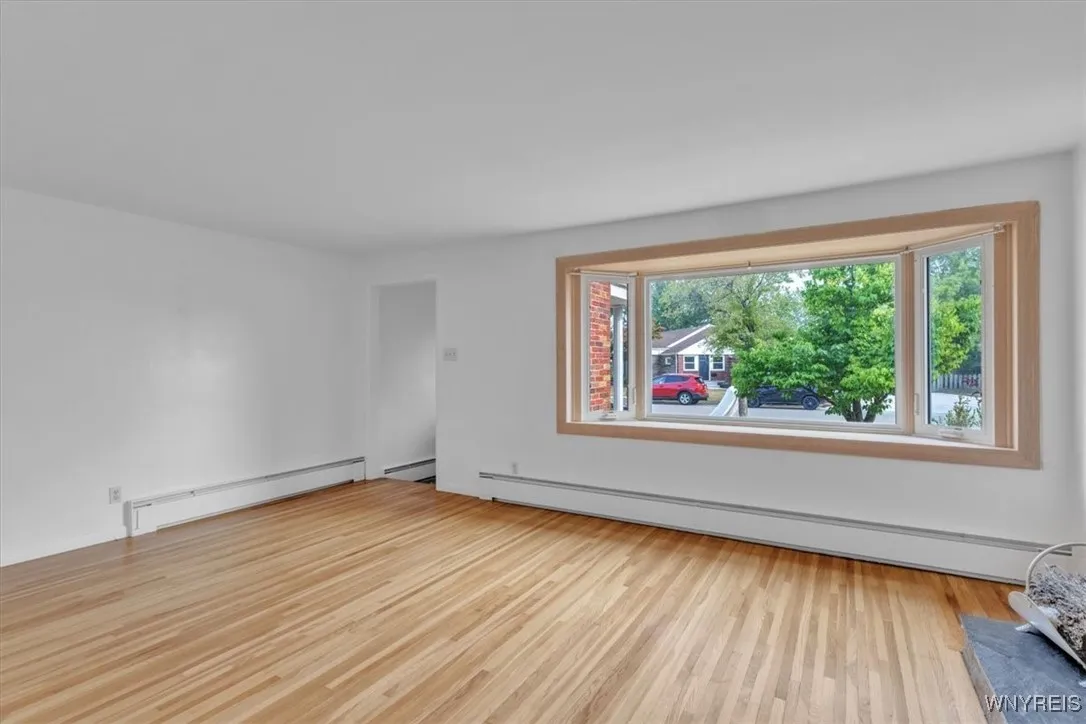 254 Carpenter Avenue, Tonawanda, New York 14223, Tonawanda, New York 14223, 3 Bedrooms Bedrooms, 8 Rooms Rooms,2 BathroomsBathrooms,Residential,For Sale,254 Carpenter Avenue, Tonawanda, New York 14223,B1613522