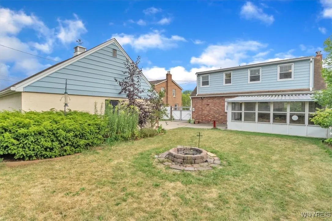 254 Carpenter Avenue, Tonawanda, New York 14223, Tonawanda, New York 14223, 3 Bedrooms Bedrooms, 8 Rooms Rooms,2 BathroomsBathrooms,Residential,For Sale,254 Carpenter Avenue, Tonawanda, New York 14223,B1613522