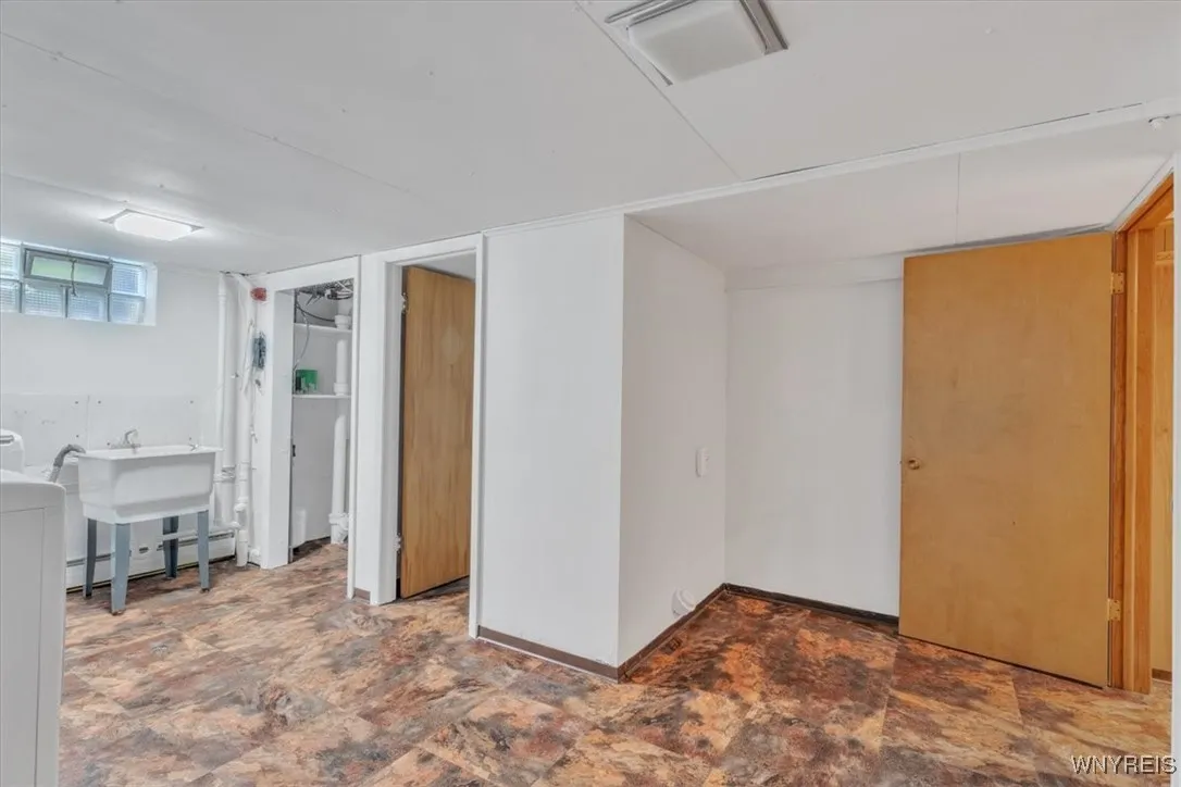 254 Carpenter Avenue, Tonawanda, New York 14223, Tonawanda, New York 14223, 3 Bedrooms Bedrooms, 8 Rooms Rooms,2 BathroomsBathrooms,Residential,For Sale,254 Carpenter Avenue, Tonawanda, New York 14223,B1613522