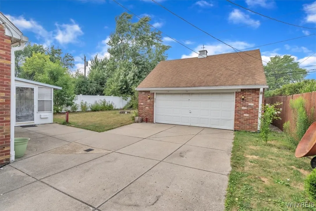 254 Carpenter Avenue, Tonawanda, New York 14223, Tonawanda, New York 14223, 3 Bedrooms Bedrooms, 8 Rooms Rooms,2 BathroomsBathrooms,Residential,For Sale,254 Carpenter Avenue, Tonawanda, New York 14223,B1613522