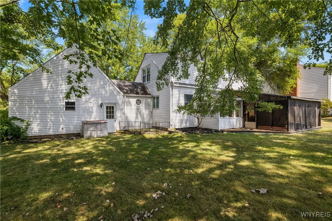 9461 Greiner Road, Clarence, New York 14031, Clarence, New York 14031, 3 Bedrooms Bedrooms, 8 Rooms Rooms,2 BathroomsBathrooms,Residential,For Sale,9461 Greiner Road, Clarence, New York 14031,B1629107