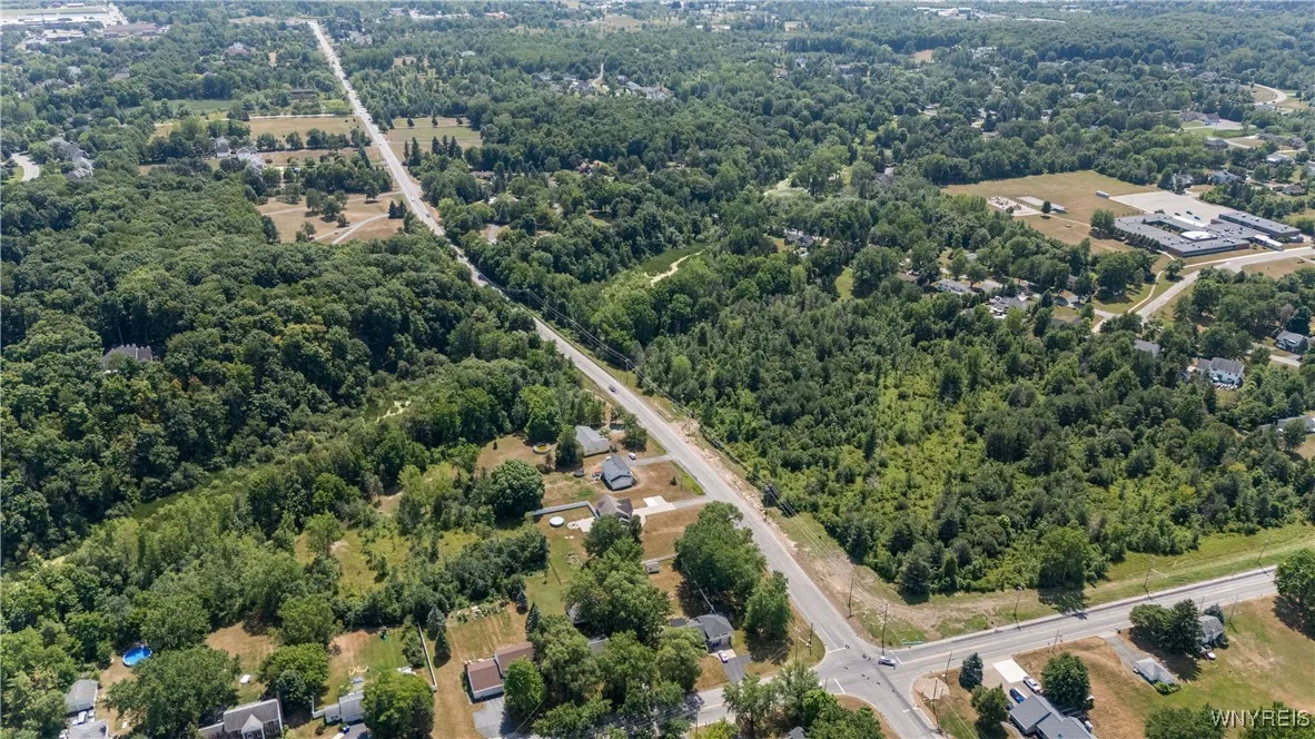 9461 Greiner Road, Clarence, New York 14031, Clarence, New York 14031, 3 Bedrooms Bedrooms, 8 Rooms Rooms,2 BathroomsBathrooms,Residential,For Sale,9461 Greiner Road, Clarence, New York 14031,B1629107