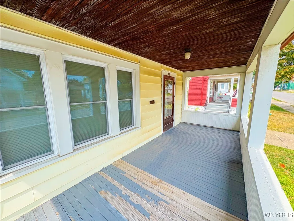 366 Penora Street, Lancaster, New York 14043, Lancaster, New York 14043, 4 Bedrooms Bedrooms, ,2 BathroomsBathrooms,Residential,Closed,366 Penora Street, Lancaster, New York 14043,0,B1629322