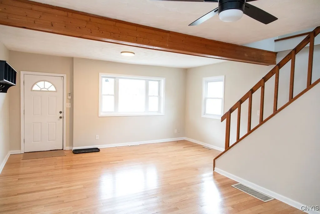 132 Fenton Street, Syracuse, New York 13204, Syracuse, New York 13204, 2 Bedrooms Bedrooms, 4 Rooms Rooms,1 BathroomBathrooms,Residential,For Sale,132 Fenton Street, Syracuse, New York 13204,S1629192