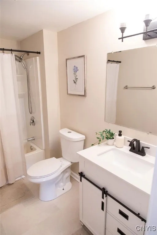 132 Fenton Street, Syracuse, New York 13204, Syracuse, New York 13204, 2 Bedrooms Bedrooms, 4 Rooms Rooms,1 BathroomBathrooms,Residential,For Sale,132 Fenton Street, Syracuse, New York 13204,S1629192