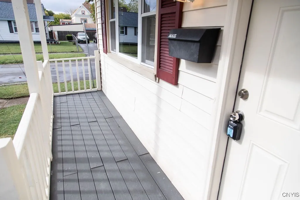 132 Fenton Street, Syracuse, New York 13204, Syracuse, New York 13204, 2 Bedrooms Bedrooms, 4 Rooms Rooms,1 BathroomBathrooms,Residential,For Sale,132 Fenton Street, Syracuse, New York 13204,S1629192