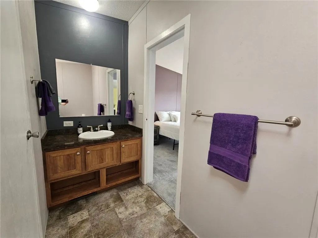 1612 Hennessey Rd #98, Ontario, New York 14519, Ontario, New York 14519, 4 Bedrooms Bedrooms, 6 Rooms Rooms,2 BathroomsBathrooms,Residential,For Sale,1612 Hennessey Rd #98, Ontario, New York 14519,R1628817