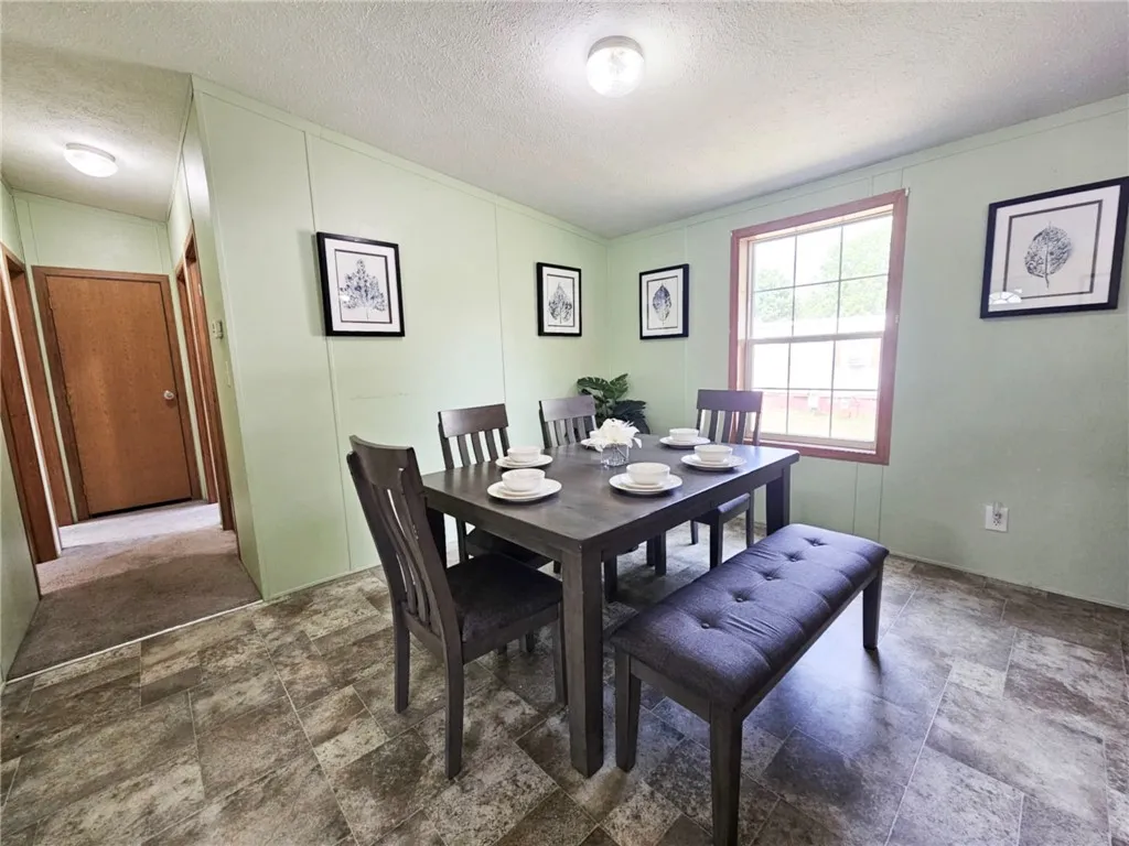 1612 Hennessey Rd #98, Ontario, New York 14519, Ontario, New York 14519, 4 Bedrooms Bedrooms, 6 Rooms Rooms,2 BathroomsBathrooms,Residential,For Sale,1612 Hennessey Rd #98, Ontario, New York 14519,R1628817