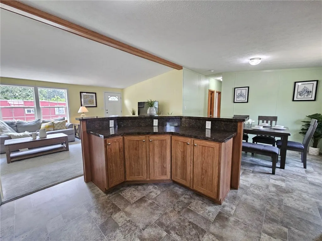 1612 Hennessey Rd #98, Ontario, New York 14519, Ontario, New York 14519, 4 Bedrooms Bedrooms, 6 Rooms Rooms,2 BathroomsBathrooms,Residential,For Sale,1612 Hennessey Rd #98, Ontario, New York 14519,R1628817