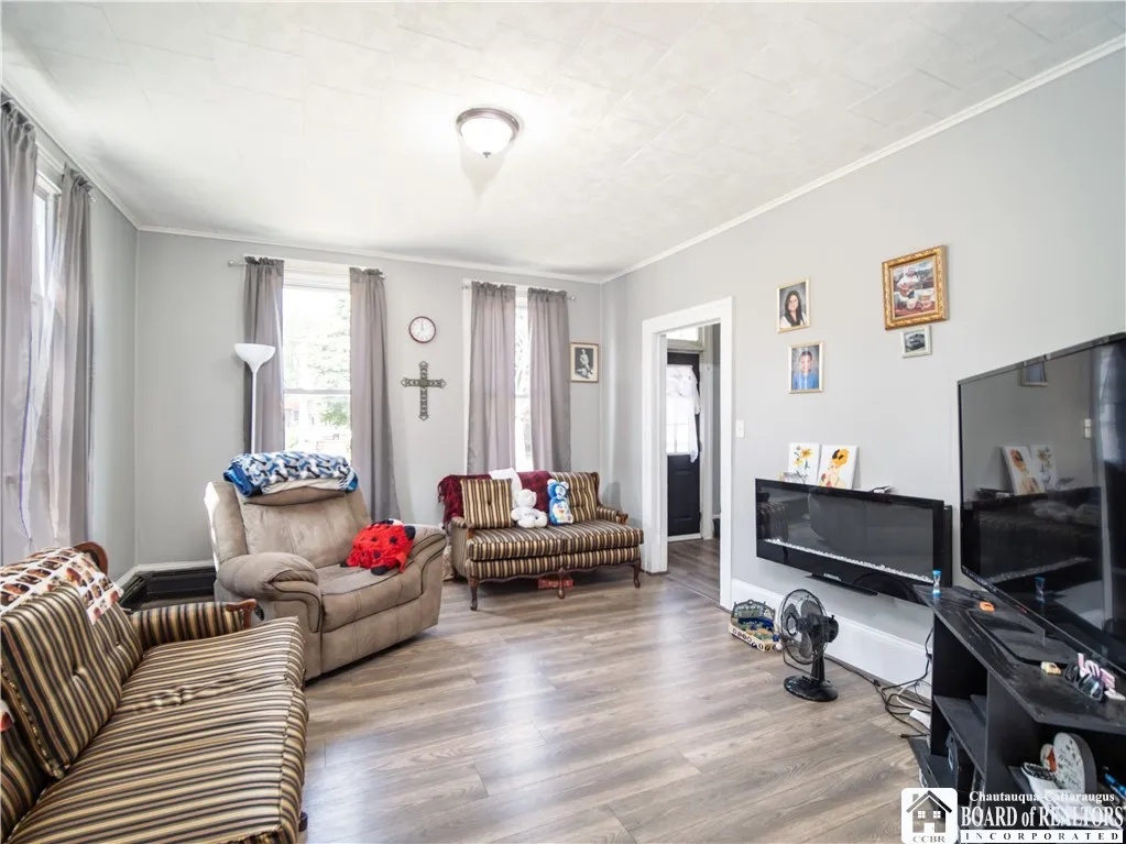 328 Eagle Street, Dunkirk, New York 14048, Dunkirk, New York 14048, 3 Bedrooms Bedrooms, 8 Rooms Rooms,2 BathroomsBathrooms,Residential,For Sale,328 Eagle Street, Dunkirk, New York 14048,R1629373