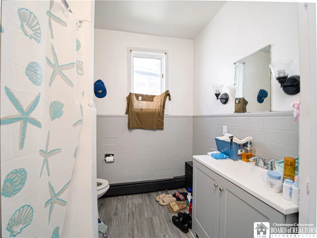 328 Eagle Street, Dunkirk, New York 14048, Dunkirk, New York 14048, 3 Bedrooms Bedrooms, 8 Rooms Rooms,2 BathroomsBathrooms,Residential,For Sale,328 Eagle Street, Dunkirk, New York 14048,R1629373