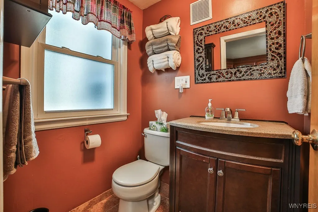 126 Stoneleigh Avenue, Tonawanda, New York 14223, Tonawanda, New York 14223, 4 Bedrooms Bedrooms, 8 Rooms Rooms,2 BathroomsBathrooms,Residential,For Sale,126 Stoneleigh Avenue, Tonawanda, New York 14223,B1628198