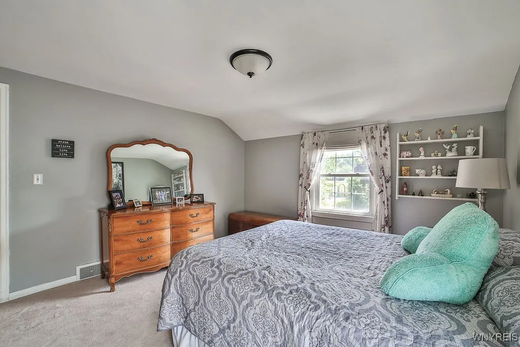 126 Stoneleigh Avenue, Tonawanda, New York 14223, Tonawanda, New York 14223, 4 Bedrooms Bedrooms, 8 Rooms Rooms,2 BathroomsBathrooms,Residential,For Sale,126 Stoneleigh Avenue, Tonawanda, New York 14223,B1628198