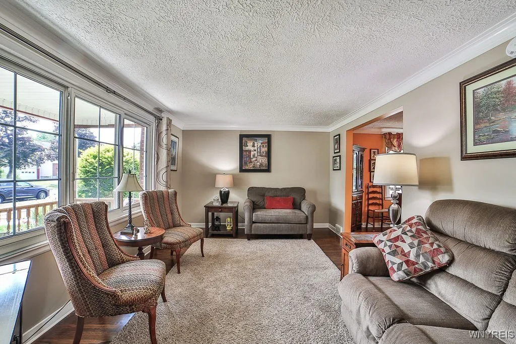126 Stoneleigh Avenue, Tonawanda, New York 14223, Tonawanda, New York 14223, 4 Bedrooms Bedrooms, 8 Rooms Rooms,2 BathroomsBathrooms,Residential,For Sale,126 Stoneleigh Avenue, Tonawanda, New York 14223,B1628198