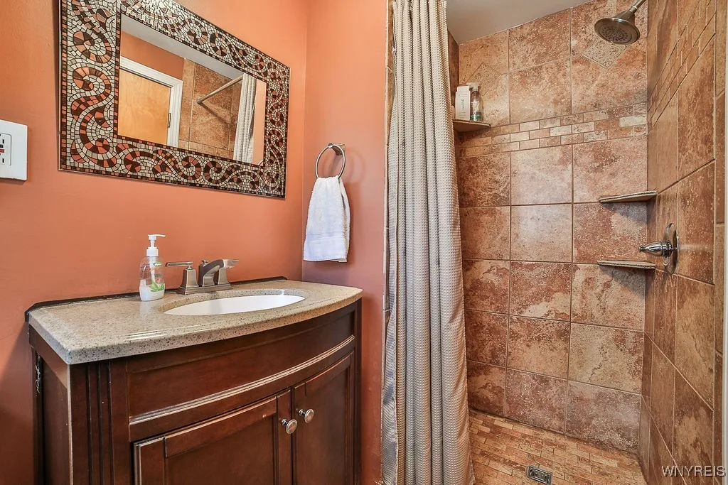 126 Stoneleigh Avenue, Tonawanda, New York 14223, Tonawanda, New York 14223, 4 Bedrooms Bedrooms, 8 Rooms Rooms,2 BathroomsBathrooms,Residential,For Sale,126 Stoneleigh Avenue, Tonawanda, New York 14223,B1628198