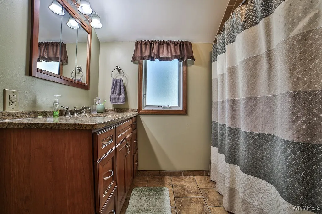 126 Stoneleigh Avenue, Tonawanda, New York 14223, Tonawanda, New York 14223, 4 Bedrooms Bedrooms, 8 Rooms Rooms,2 BathroomsBathrooms,Residential,For Sale,126 Stoneleigh Avenue, Tonawanda, New York 14223,B1628198
