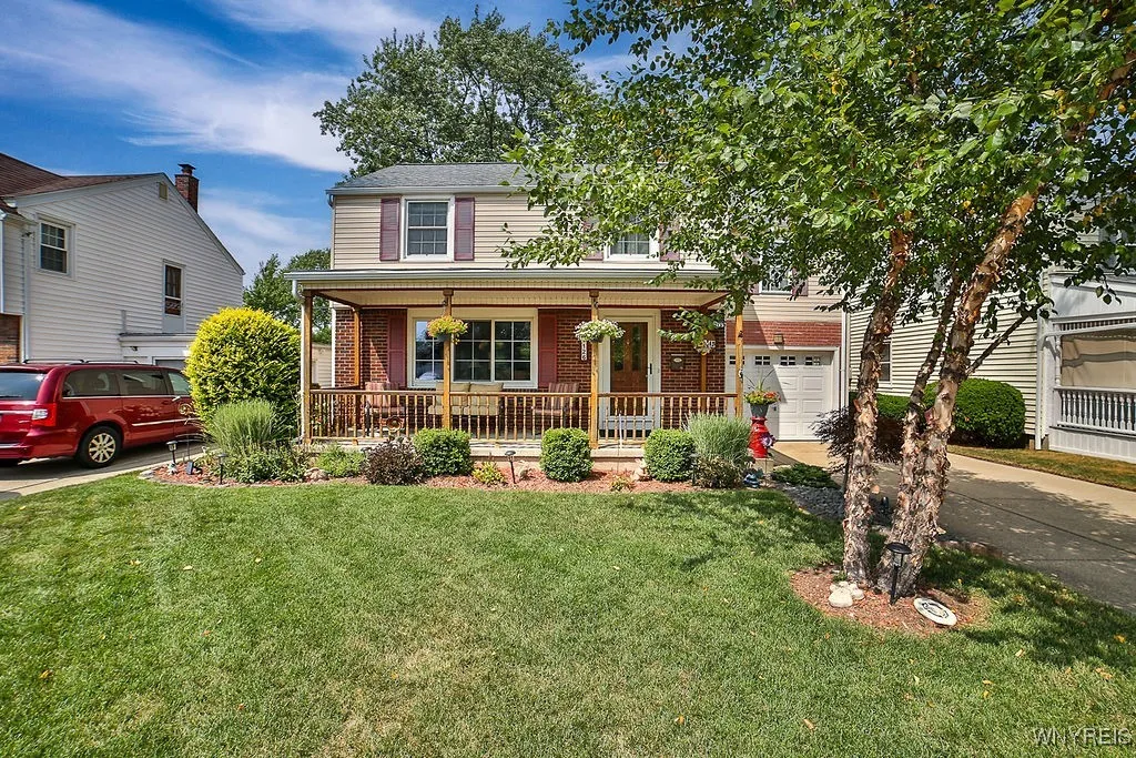 126 Stoneleigh Avenue, Tonawanda, New York 14223, Tonawanda, New York 14223, 4 Bedrooms Bedrooms, 8 Rooms Rooms,2 BathroomsBathrooms,Residential,For Sale,126 Stoneleigh Avenue, Tonawanda, New York 14223,B1628198