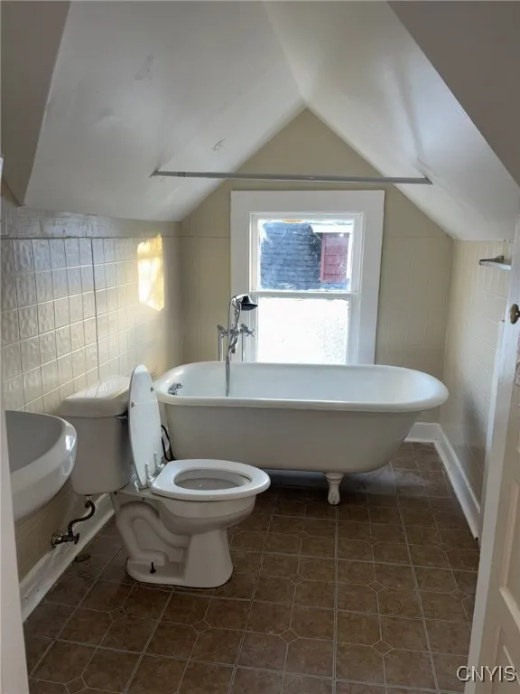 2401 Midland Avenue, Syracuse, New York 13205, Syracuse, New York 13205, 8 Bedrooms Bedrooms, ,3 BathroomsBathrooms,Residential,For Sale,2401 Midland Avenue, Syracuse, New York 13205,S1627460