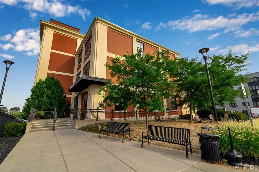 2917 Main Street 113, Buffalo, New York 14214, Buffalo, New York 14214, 2 Bedrooms Bedrooms, 4 Rooms Rooms,1 BathroomBathrooms,Residential,For Sale,2917 Main Street 113, Buffalo, New York 14214,B1629374