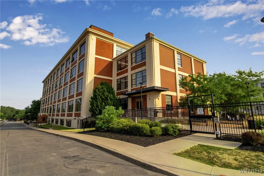 2917 Main Street 113, Buffalo, New York 14214, Buffalo, New York 14214, 2 Bedrooms Bedrooms, 4 Rooms Rooms,1 BathroomBathrooms,Residential,For Sale,2917 Main Street 113, Buffalo, New York 14214,B1629374