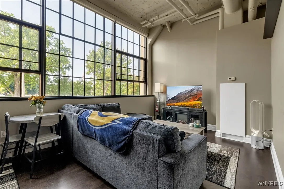 2917 Main Street 113, Buffalo, New York 14214, Buffalo, New York 14214, 2 Bedrooms Bedrooms, 4 Rooms Rooms,1 BathroomBathrooms,Residential,For Sale,2917 Main Street 113, Buffalo, New York 14214,B1629374