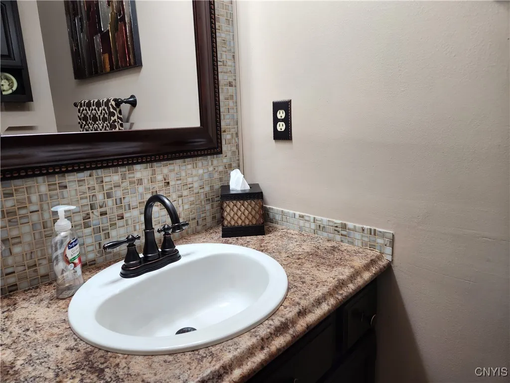 6135 Bethlehem Lane, Cicero, New York 13039, Cicero, New York 13039, 2 Bedrooms Bedrooms, 7 Rooms Rooms,1 BathroomBathrooms,Residential Lease,For Rent,6135 Bethlehem Lane, Cicero, New York 13039,S1629280