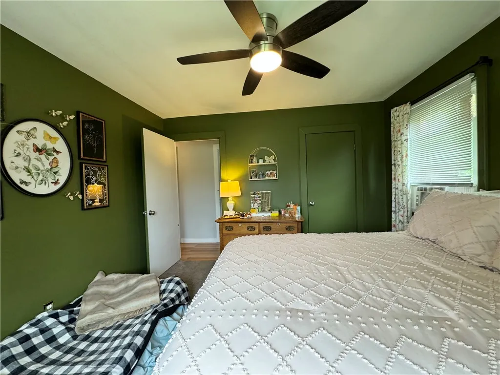 1257 Pennsylvania, Southport, New York 14871, Southport, New York 14871, 3 Bedrooms Bedrooms, 8 Rooms Rooms,1 BathroomBathrooms,Residential,For Sale,1257 Pennsylvania, Southport, New York 14871,R1629046