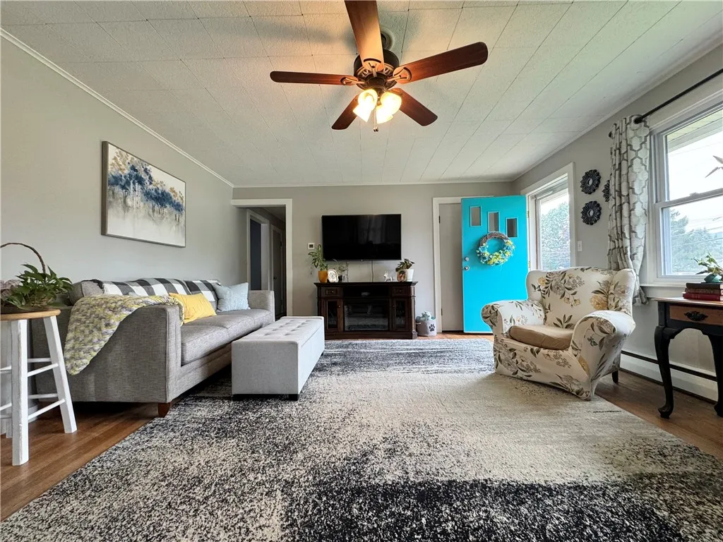 1257 Pennsylvania, Southport, New York 14871, Southport, New York 14871, 3 Bedrooms Bedrooms, 8 Rooms Rooms,1 BathroomBathrooms,Residential,For Sale,1257 Pennsylvania, Southport, New York 14871,R1629046